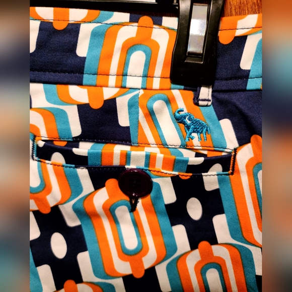 Tracy Negoshian NWT Geo block luxury walking shorts sz6 - Picture 12 of 14